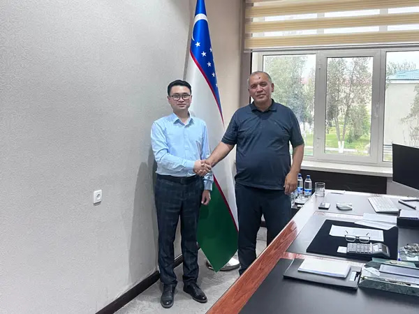 SINOSO meets with the mayor of Gagarin, Uzbekistan, to showcase smart agriculture solutions
